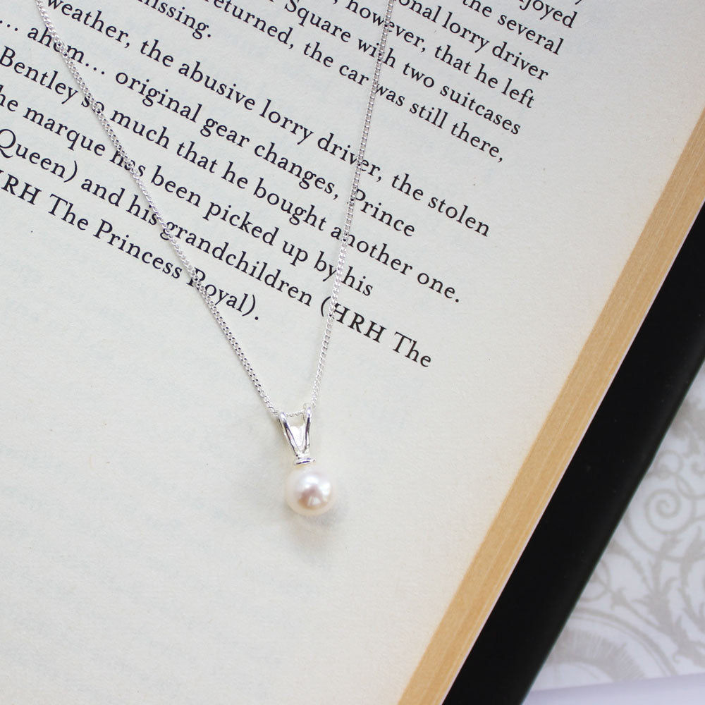 Darling Freshwater Pearl Pendant