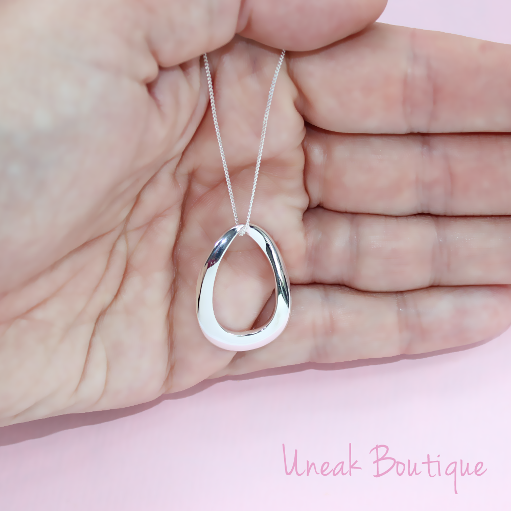 Endless Love Oval Silver Pendant