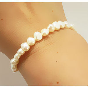 White Freshwater Pearl Bracelet