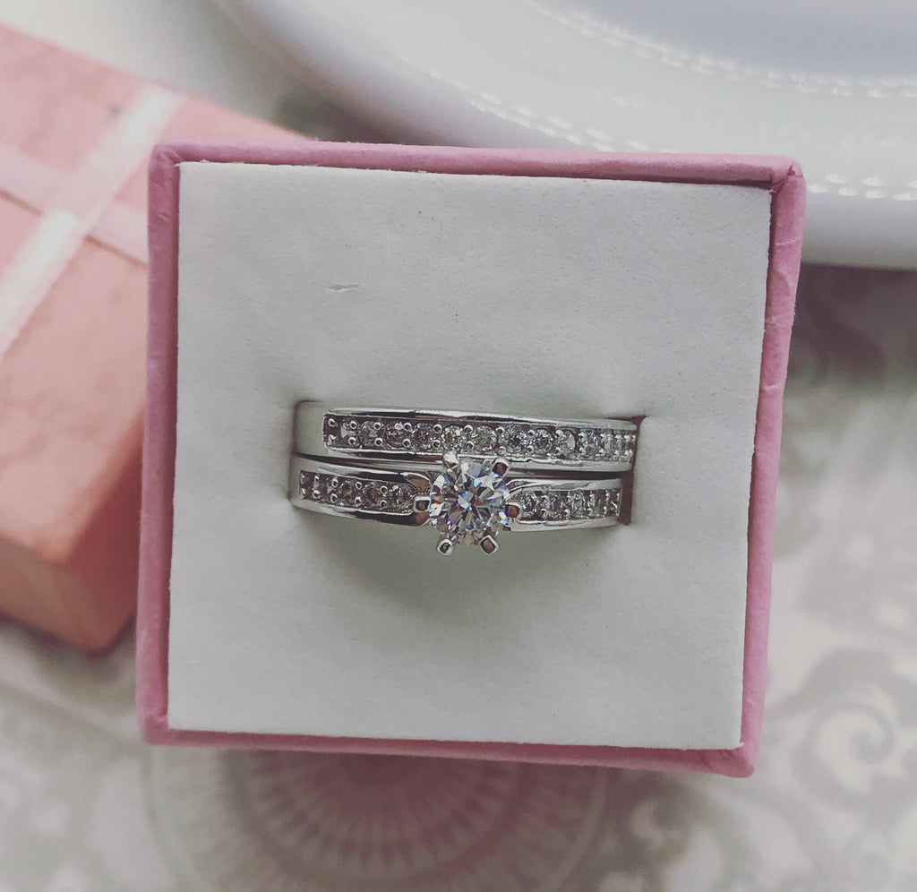 Jessica Wedding Ring Set