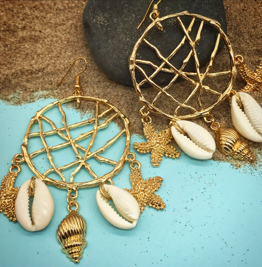 Beachy Shore Shell Earrings
