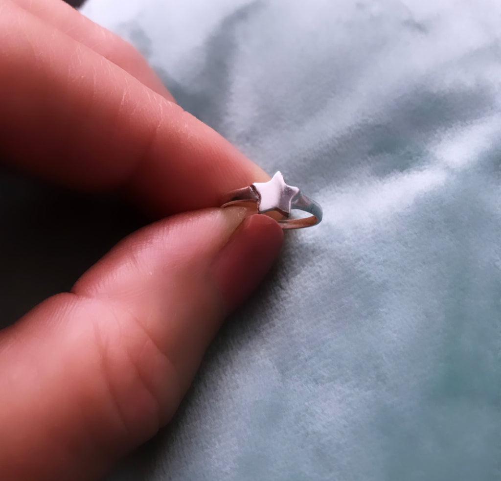 Cassie Single Star Toe Ring