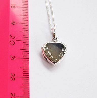 Silver Leaf Pattern Heart Locket