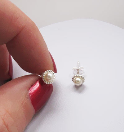 Silver Solitaire Pearl Stud Earrings